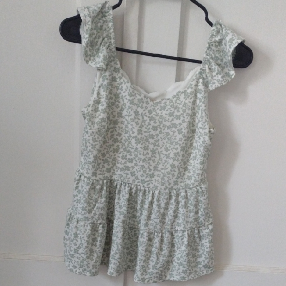 Monteau Green Floral Ruffle Blouse